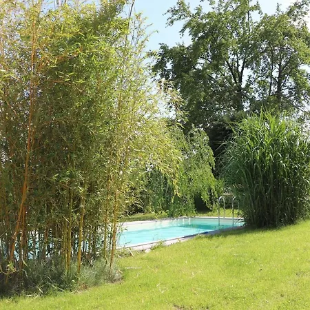 Apartment Im Sanierten Fachwerkhof Mit Terrasse Und Pool Nah An Dresden Muglitztal