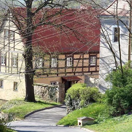 Im Sanierten Fachwerkhof Mit Terrasse Und Pool Nah An Dresden Muglitztal
